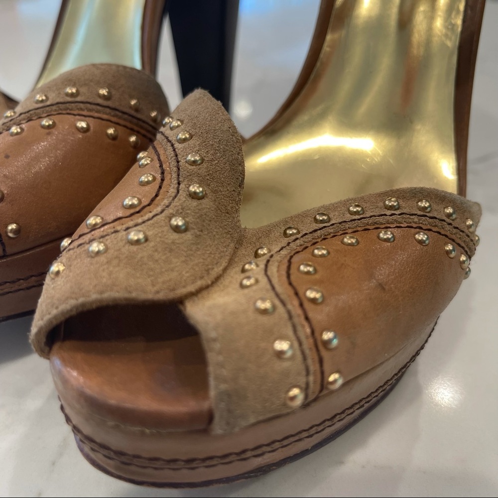 🎉HP MICHEAL by Micheal Kors leather & suede heels - Picture 5 of 16